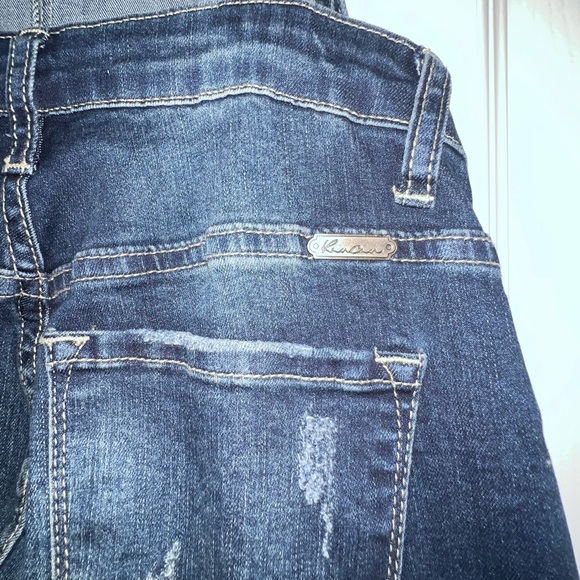 Kancan Estilo bib overalls with front pocket. Great distressed look. - Picture 7 of 11